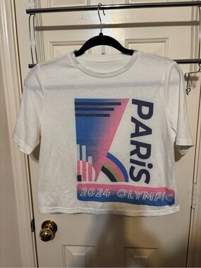 NWOT Cupshe White Crop Top with Blue and Pink Paris 2024 Graphic
